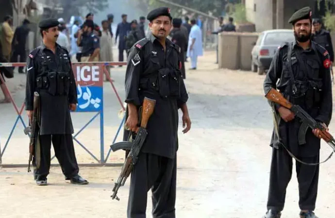 بنوں میں پولیس کیساتھ فائرنگ کے تبادلے میں 2 دہشتگرد ہلاک