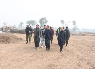 ڈپٹی کمشنر علی اکبر بھنڈر کا ڈی ایچ کیو ہسپتال اور سیوریج منصوبوں کا دورہ، بروقت تکمیل کی ہدایات