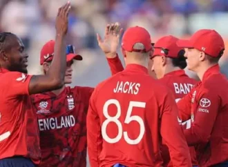 ٹی 20 ورلڈ کپ: انگلینڈ اٹلی کو ہرا کر سپر ایٹ مرحلے میں پہنچ گیا