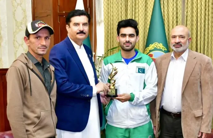 باصلاحیت نوجوان ملک کا قیمتی اثاثہ اور فخر ہیں، گورنر فیصل کریم کنڈی