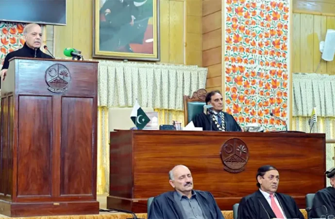 جموں و کشمیر کے تنازع کا پائیدار حل اقوام متحدہ کی قراردادوں پر عملدرآمد سے ہی ممکن ہے:وزیراعظم