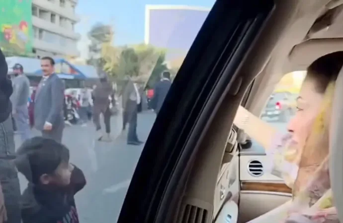 وزیراعلیٰ پنجاب کی بسنت کے موقع پر موٹرسائیکل سواروں کو بائیکس پر حفاظتی راڈز لگانے کی ہدایت