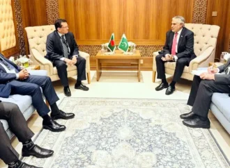 پاکستان اور بنگلہ دیش کا خطے میں امن و خوشحالی کیلئے تعاون پر اتفاق