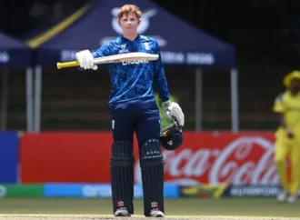 انڈر 19 ورلڈ کپ: انگلینڈ آسٹریلیا کو ہرا کر فائنل میں پہنچ گیا