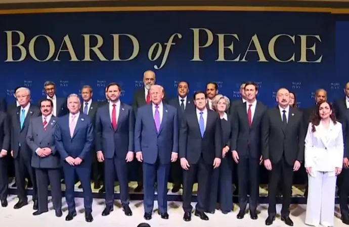 وزیراعظم شہباز شریف کی واشنگٹن میں بورڈ آف پیس کے اجلاس میں شرکت