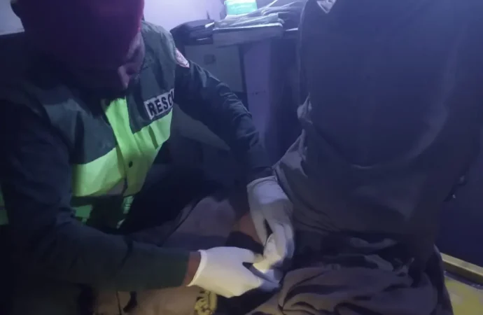 اڈہ 25 پل نامعلوم افراد نے شہری کو گولی مار کر زخمی کردیا اور موٹر سائیکل چھین کر فرار ہوگئے