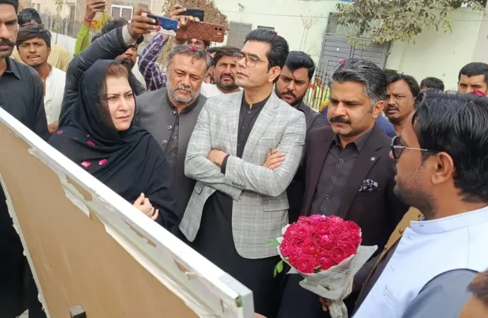 کچی آبادی جلال آباد میں فیملی پارک کا افتتاح کردیا گیا