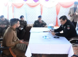 ڈی پی او جھنگ کیپٹن (ر) بلال افتخار کیانی کی تھانہ وریام میں کھلی کچہری، شہریوں کے مسائل کے فوری حل کے احکامات جاری