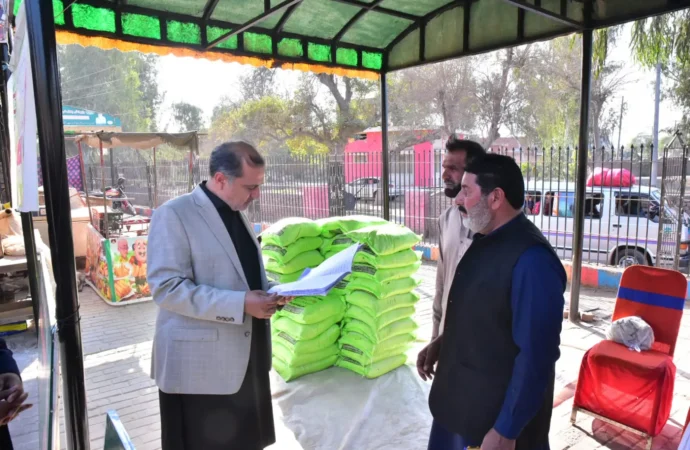 کمشنر فیصل آباد کا تحصیل احمد پور سیال کا دورہ