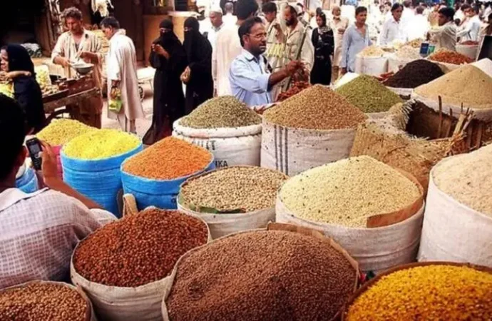 رمضان سے قبل مہنگائی کا طوفان، ذخیرہ اندوزوں اور دکانداروں نے عوام کی جیبوں پر ڈاکہ ڈالنے کی تیاری مکمل کر لی
