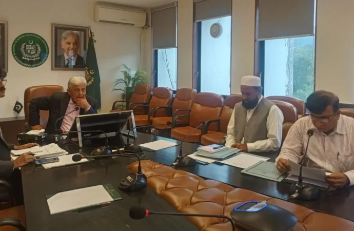 ملک میں یوریا اور ڈی اے پی کی کسی قسم کی قلت نہیں ہے، رانا تنویر حسین