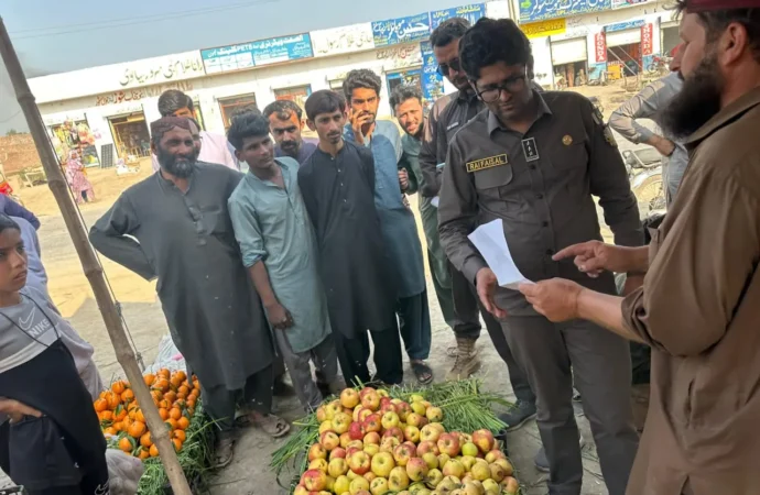 ڈپٹی کمشنر علی اکبر بھنڈر نے گوشت، دودھ اور دہی کے سرکاری نرخ نامہ پر عملدرآمد یقینی بنانے کے لیے پرائس کنٹرول مجسٹریٹس اور پیرا فورس کو خصوصی ہدایات جاری کر دیں