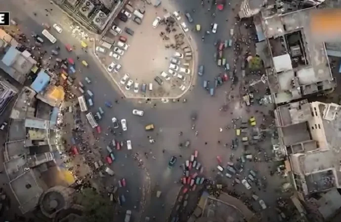 مودی کے شائننگ انڈیا کے دعوے حقیقت سے کوسوں دور، بھارتی معیشت زوال پذیر