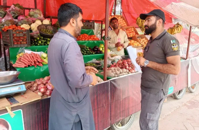رمضان المبارک میں اب تک سرکاری نرخوں کی خلاف ورزی پر 28 لاکھ سے زائد جرمانہ ایک ہزار سے زائد افراد کو گرفتار کیا گیا