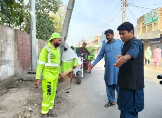 اسسٹنٹ کمشنر جھنگ رب نواز چدھڑ کا مختلف علاقوں کا دورہ، صفائی اور نکاسی آب کے نظام کو مزید بہتر بنانے کی ہدایت