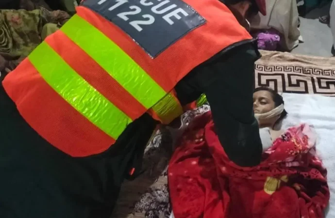 شورکوٹ کینٹ،4 سالہ بچہ زیرِ تعمیر گھر کے انڈر گراؤنڈ واٹر ٹینک میں کھیلتے ہوئے جاں بحق،ریکسیو