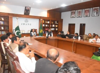 ڈپٹی کمشنر علی اکبر بھنڈر کی زیر صدارت ضلعی محکموں کے افسران کا اجلاس منعقد ہوا