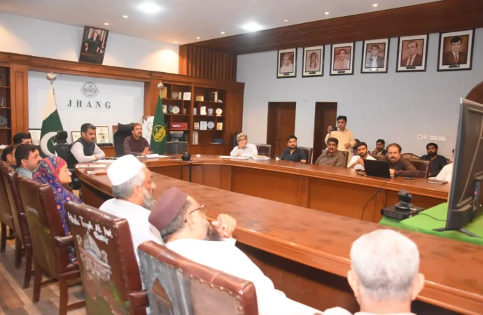 ڈپٹی کمشنر علی اکبر بھنڈر کی زیر صدارت ضلعی کمیٹی برائے کپاس کا اجلاس منعقد ہوا۔