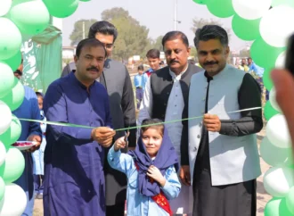 ڈپٹی کمشنر علی اکبر بھنڈر نے دارالسکینہ پھاٹک پر پودے لگا کر شجرکاری مہم کا افتتاح کیا