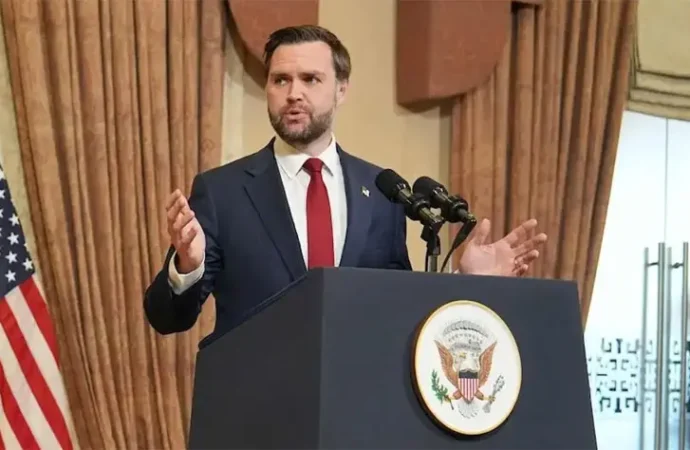 ایران کے ساتھ مذاکرات میں پاکستان نے تعمیری کردار ادا کیا،امریکی نائب صدر