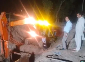 ایم ڈی واسا جھنگ کا رات گئے اچانک دورہ، ترقیاتی اسکیموں پر کام تیز کرنے کی ہدایت