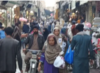 جھنگ سمیت پنجاب میں نئے اوقاتِ کار نافذ: دکانیں رات 08:00 بجے جبکہ ہوٹلز و شادی ہالز 10:00 بجے بند کرنے کےایس او پیز جاری کردئے گئے