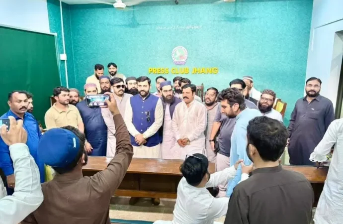 ہماری عسکری قیادت نے مشرق وسطی کو آزمائش سے بچایا،ملک عبداللہ کھوکھر، حافظ عمیر غزالی