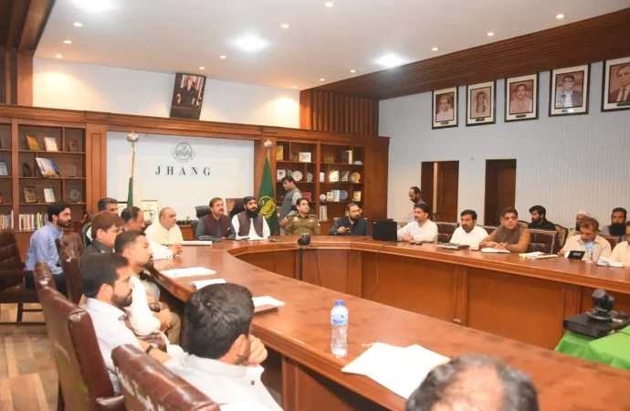 صاحبزادہ مولانا محمد آصف معاویہ اور ڈپٹی کمشنر علی اکبر بھنڈر کی زیر صدارت ڈسٹرکٹ کوآرڈینیشن کمیٹی کا اہم اجلاس