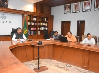 ایڈیشنل ڈپٹی کمشنر جنرل عامر محمود کی زیر صدارت ضلعی محکموں کے افسران کا اہم اجلاس بذریعہ ویڈیو لنک منعقد ہوا،