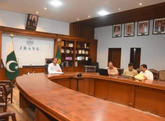 ڈپٹی کمشنر علی اکبر بھنڈر کی زیر صدارت ضلعی محکموں کے افسران کا بذریعہ ویڈیو لنک اجلاس منعقد ہوا، جس میں مختلف امور کا تفصیلی جائزہ لیا گیا