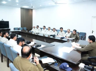 ڈی پی او جھنگ ساجد حسین کی زیر صدارت پٹرولنگ پولیس کے سٹاف کی میٹنگ