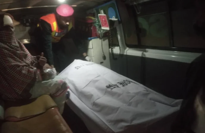 لالیاں روڈ موضع بالیاں زمین کے تنازع پر جھگڑا شوہر جاں بحق بیوی زخمی، ریسکیو