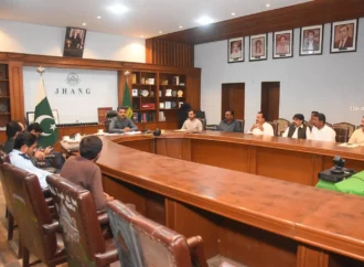 ایڈیشنل ڈپٹی کمشنر جنرل عامر محمود کی زیر صدارت ٹرانسپورٹرز کے ساتھ اہم اجلاس منعقد ہوا