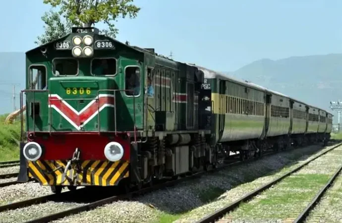 پاکستان ریلوے کا عیدالاضحی کے موقع پر تین خصوصی ٹرینیں چلانے کا فیصلہ