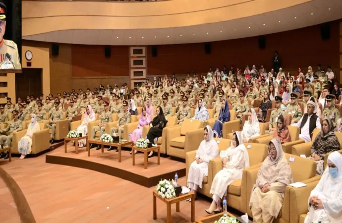 شہدا اورغازی قوم کا فخر ہیں، فیلڈ مارشل