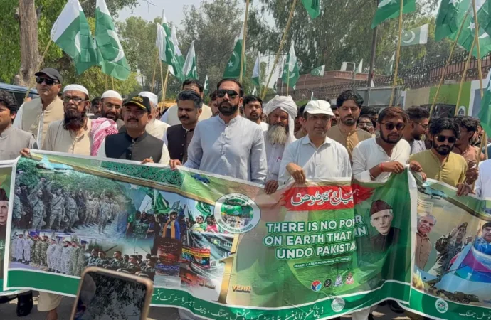 معرکہ حق کی شاندار کامیابی کا ایک سال مکمل ہونے پر ضلعی انتظامیہ اور سول سوسائٹی کے زیر اہتمام ریلیوں اور سیمینارز کا انعقاد