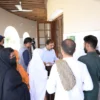 ڈپٹی کمشنر علی اکبر بھنڈر نے اوپن ڈور پالیسی کے تحت شہریوں سے ملاقات کرتے ہوئے ان کے مسائل اور درخواستوں پر سماعت کی۔