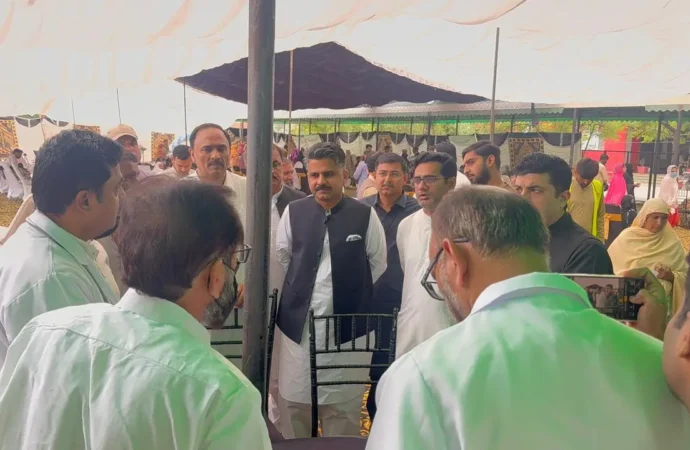ڈسٹرکٹ ہیڈ کوارٹر ہسپتال سمیت تمام تحصیل ہیڈکوارٹر ہسپتالوں میں تین روزہ چیف منسٹر سپیشل سکریننگ کیمپ کا انعقاد جاری ہے۔