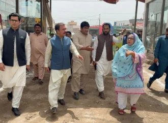 ڈپٹی کمشنر علی اکبر بھنڈر کا شورکوٹ دورہ، ٹی ایچ کیو ہسپتال اور بیوٹیفیکیشن منصوبے کا تفصیلی جائزہ