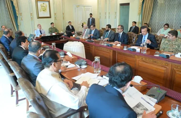برآمدات میں اضافہ اور مقامی صنعتی پیداوار حکومت کی ترجیح ہے، وزیراعظم
