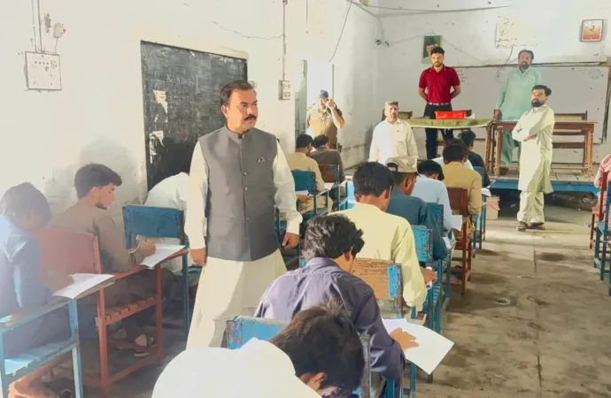 امتحانی مراکز پر تعینات عملے کو ہدایت کی کہ نقل کی روک تھام کے لیے تمام ممکنہ اقدامات کیے جائیں،ڈپٹی کمشنر