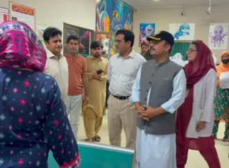 ڈپٹی کمشنر علی اکبر بھنڈر نے ڈسٹرکٹ ہیڈ کوارٹر ہسپتال کا دورہ کیا اور ہسپتال میں فراہم کی جانے والی طبی سہولیات کا جائزہ لیا