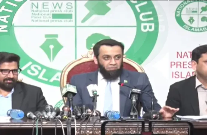 حکومت صحافیوں کی فلاح و بہبود کے لیے پرعزم ہے، عطا اللہ تارڑ