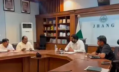 ڈپٹی کمشنر جھنگ کا ڈی سی آفس کی برانچوں کی کارکردگی بہتر بنانے کا حکم، عوامی شکایات کے فوری ازالے اور زیر التواء معاملات جلد نمٹانے کی ہدایت