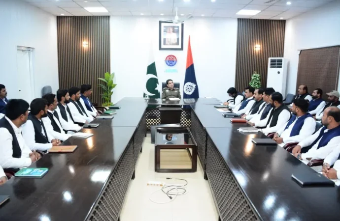 ڈی پی او جھنگ کا سکیورٹی برانچ میں احتساب سخت کرنے کا اعلان، بدعنوانی، ٹاؤٹ مافیا اور جرائم پیشہ عناصر کے خلاف زیرو ٹالرنس پالیسی