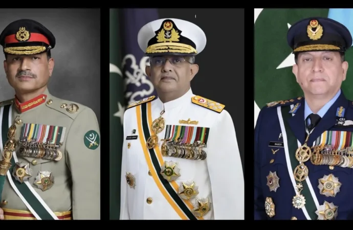 مسلح افواج کے سربراہان کا مادر وطن کو ہر قسم کے خطرات سے محفوظ رکھنے کے عزم کااعادہ