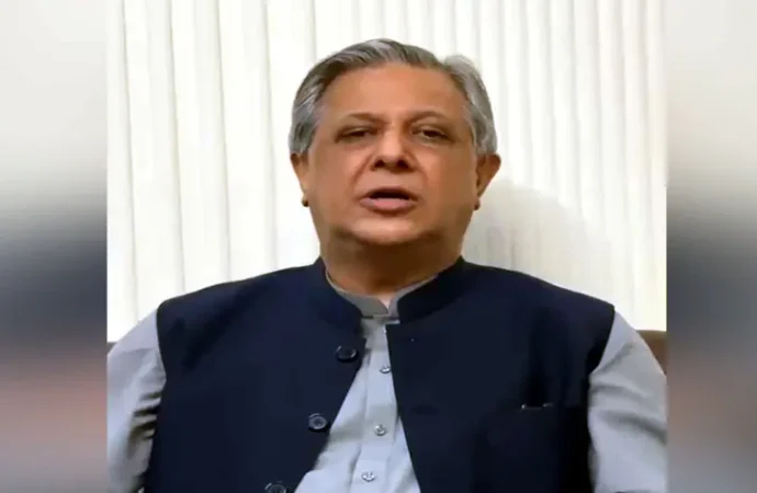 بانی پی ٹی آئی کیس کے حوالے سے فیصلے پر نظر ثانی کے لیے سپریم کورٹ سے رجوع کریں گے، وزیر قانون
