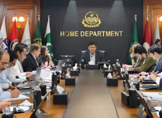 پنجاب میں بھکاری مافیا کے خلاف بڑا کریک ڈاؤن، لاہور کو پہلے مرحلے میں “بھکاری فری سٹی” بنانے کا فیصلہ