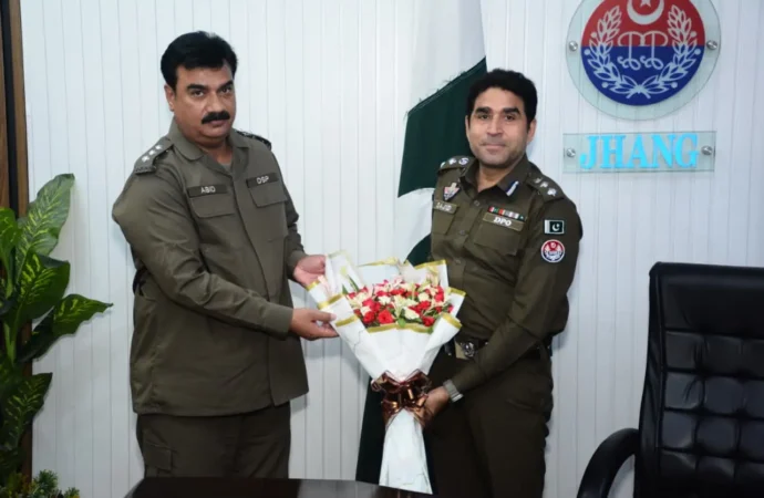 جھنگ پولیس کی جانب سے ڈی ایس پی عابد جاوید کے اعزاز میں پروقار الوداعی تقریب، شاندار خدمات پر خراجِ تحسین