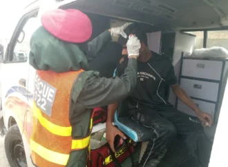جھنگ میں ٹریفک حادثات، موٹرسائیکل سوار کی ٹکر سے 13 سالہ بچی سمیت 2 زخمی، بس اور موٹرسائیکل تصادم میں 2 نوجوان جاں بحق